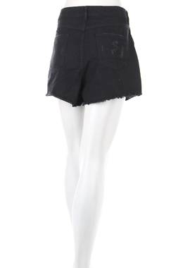 Дамски къси дънки Boohoo2 - Contour.bg Дамски къси дънки Boohoo2