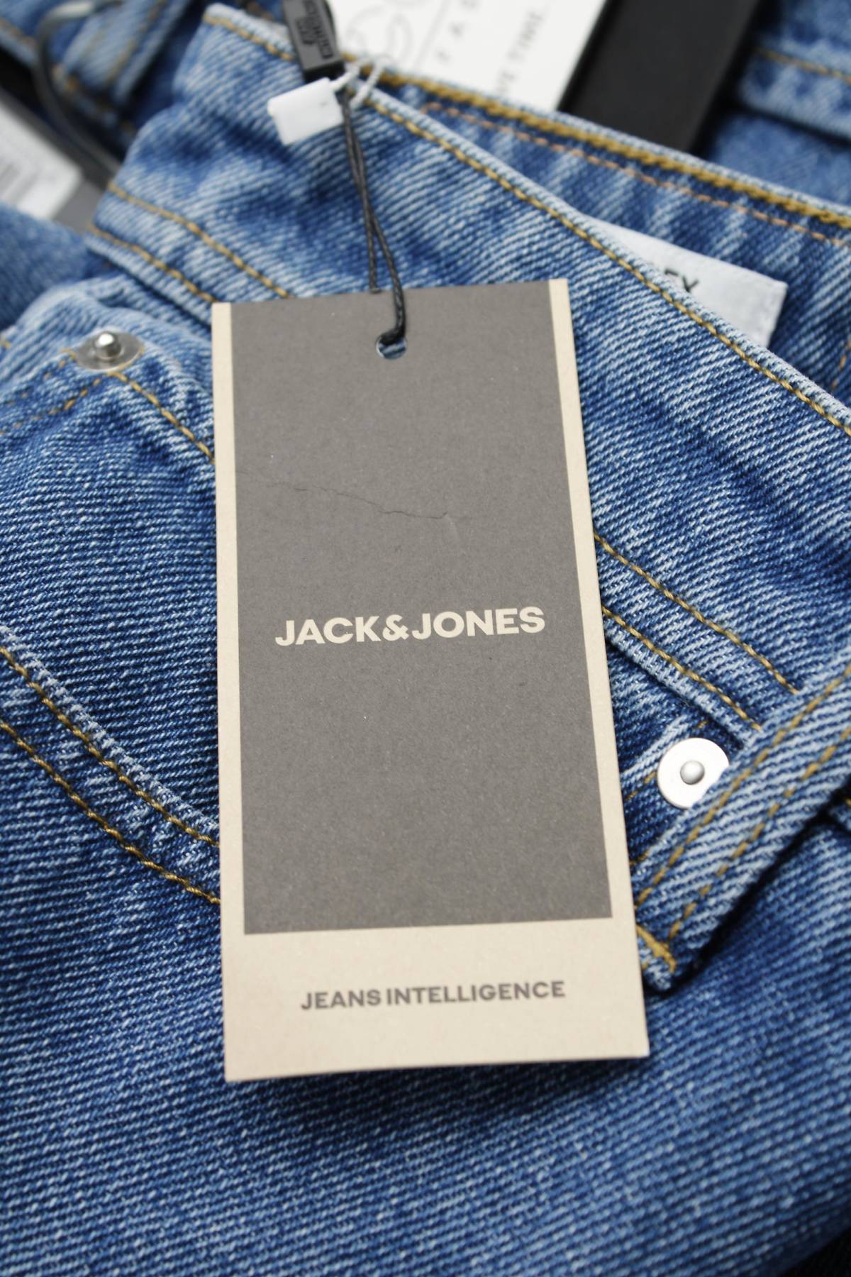 Мъжки дънки Jack & Jones3 - Contour.bg Мъжки дънки Jack & Jones3