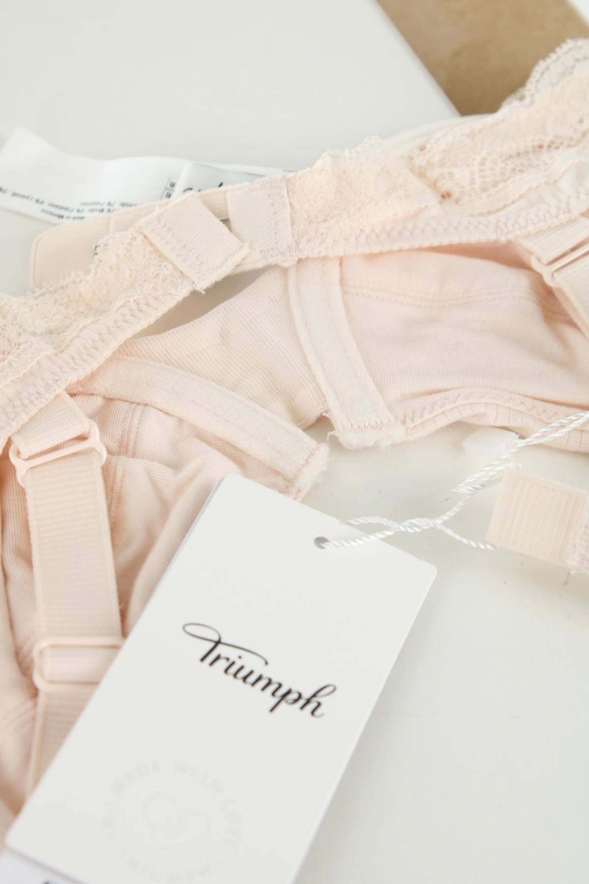 Сутиен Triumph3 - Contour.bg Сутиен Triumph3