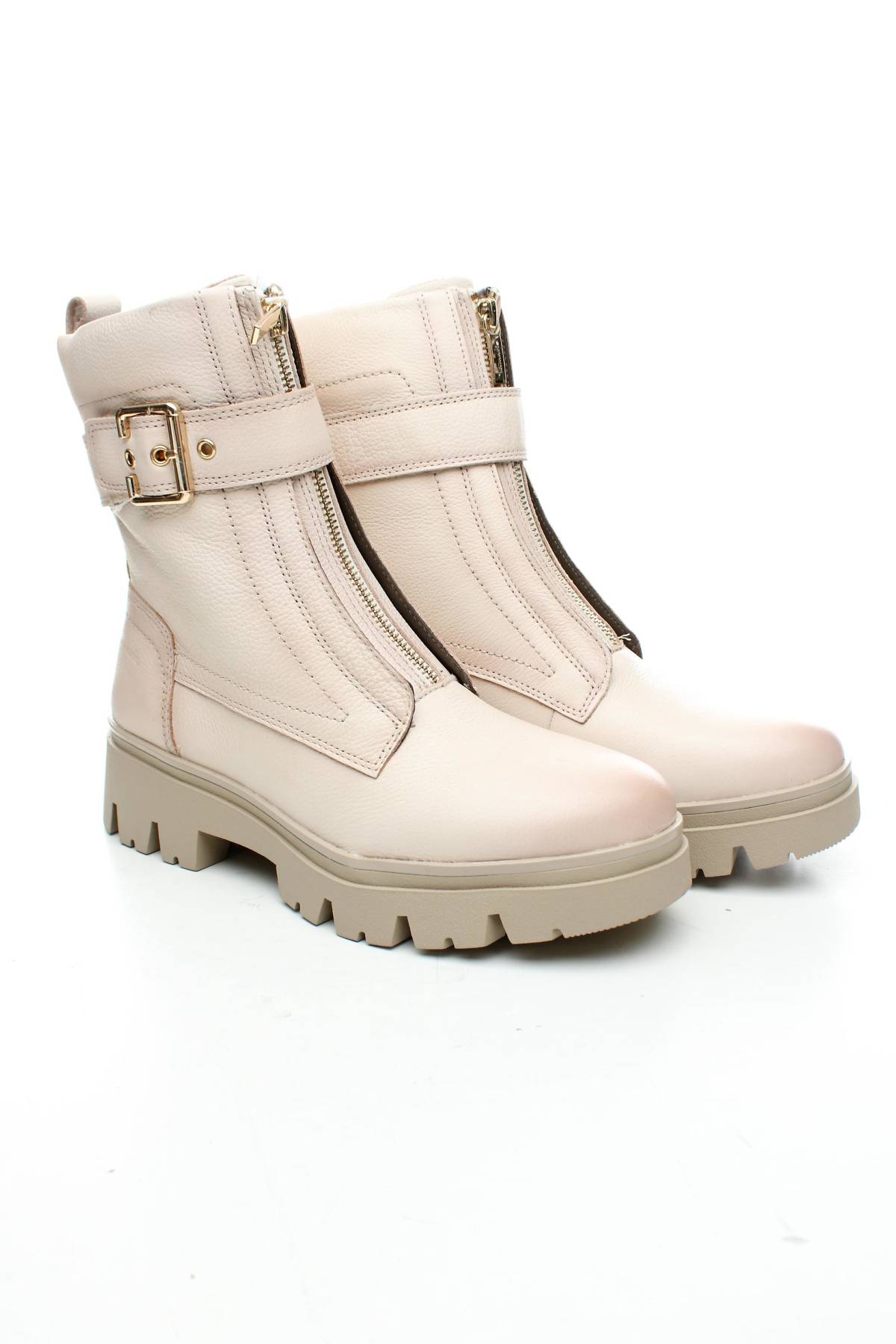 Γυναικεία μποτάκια Tamaris3