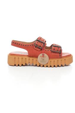 Σανδάλια Kickers1