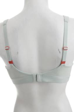 Спортен сутиен Triumph Triaction2