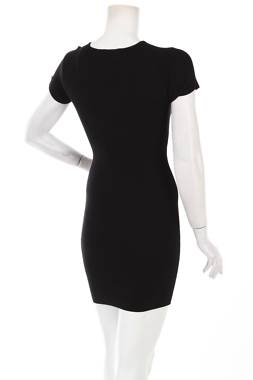 Φορέματα Guess2