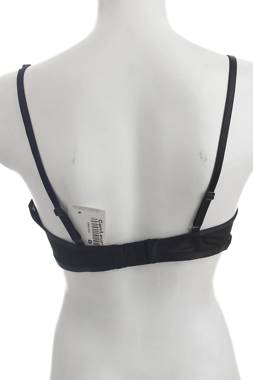 Сутиен Hunkemoller2