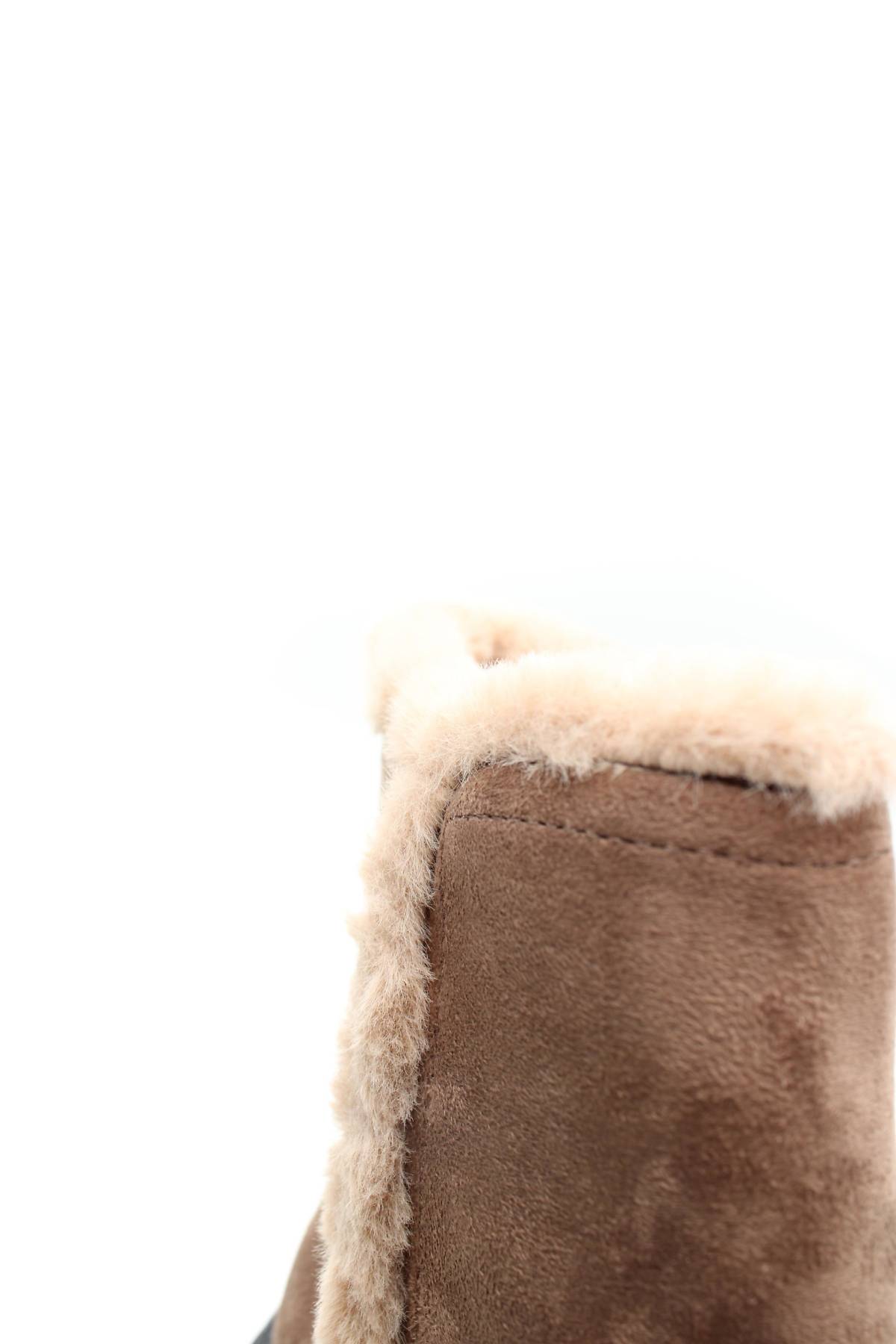 Дамски боти V by Very5