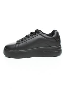 Sneakers Replay2