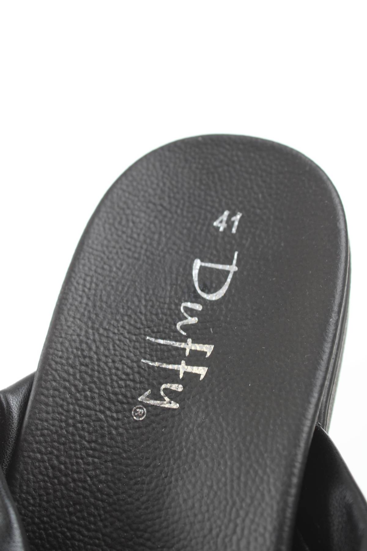 Чехли Duffy5 - Contour.bg Чехли Duffy5