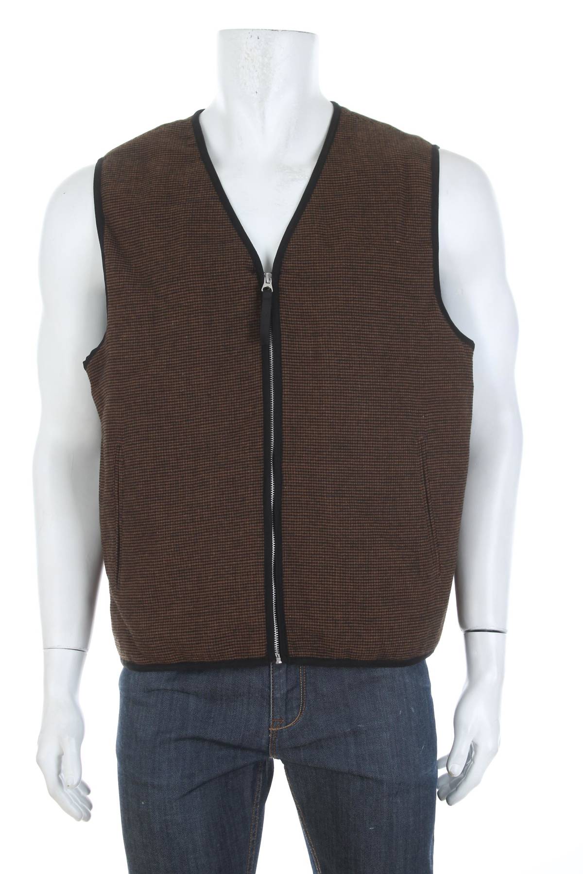 Мъжки елек Jack & Jones1