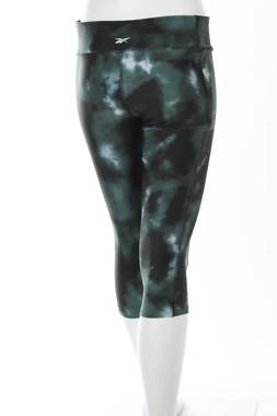 Дамски спортен клин Reebok2