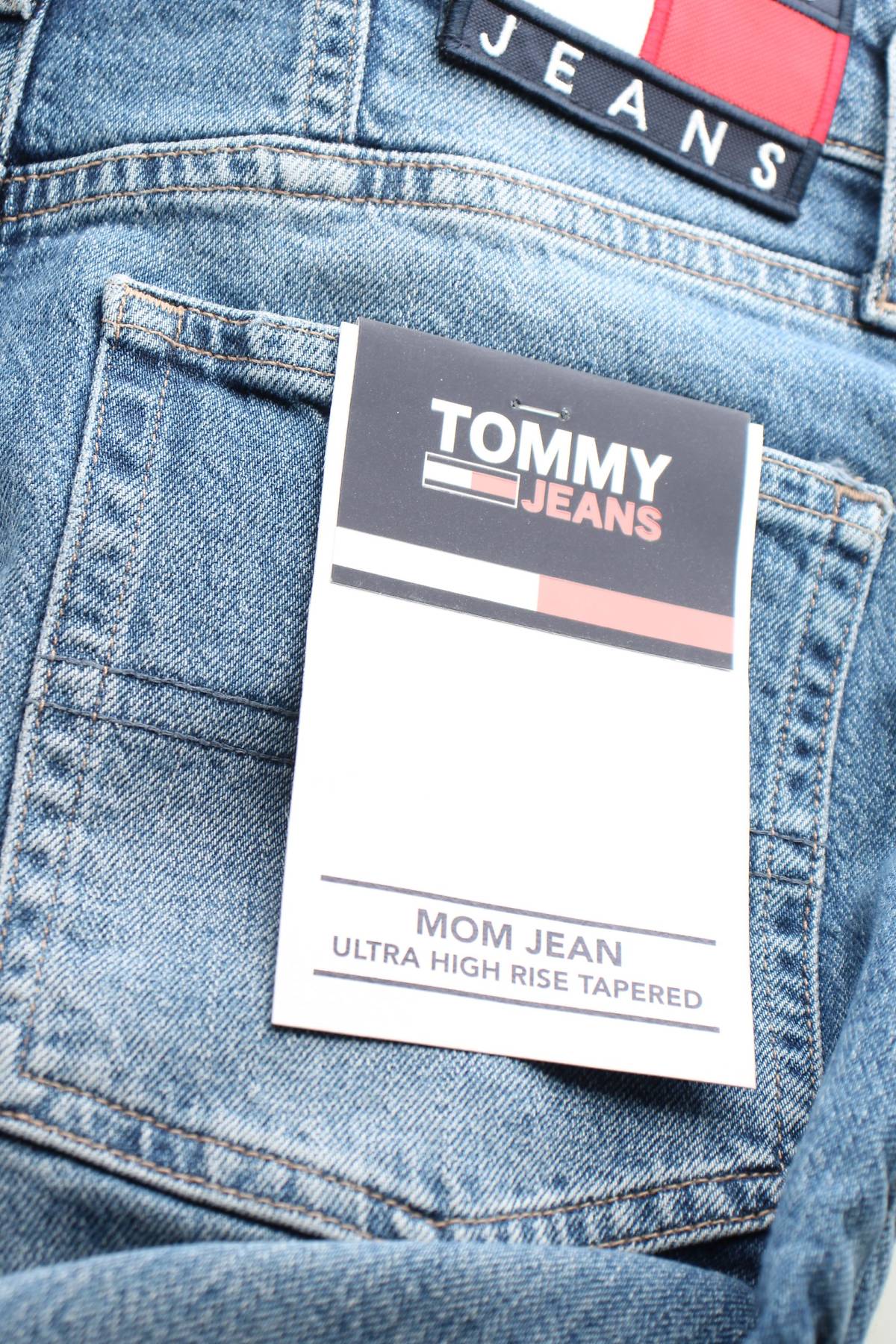 Γυναικεία τζιν Tommy Jeans3