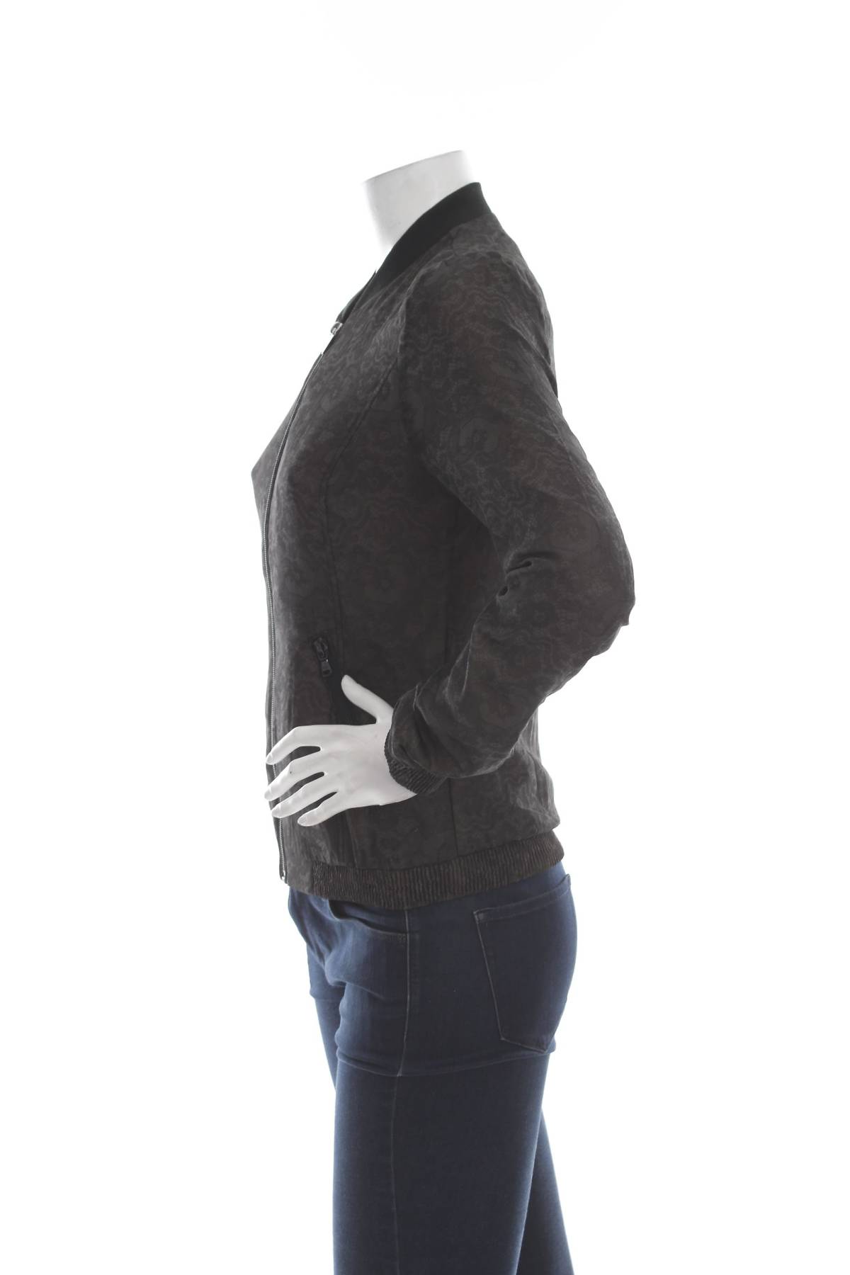 Дамско яке Guess3 - Contour.bg Дамско яке Guess3