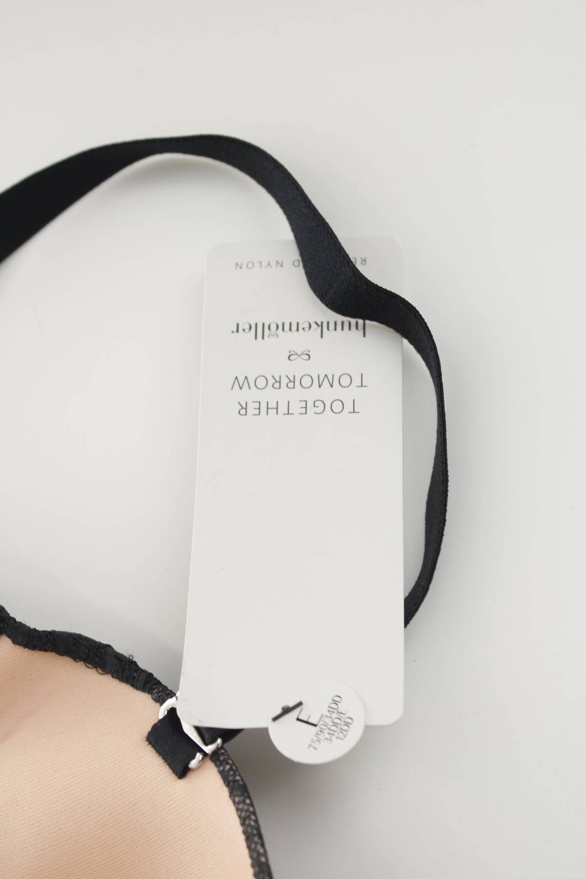 Сутиен Hunkemoller3 - Contour.bg Сутиен Hunkemoller3