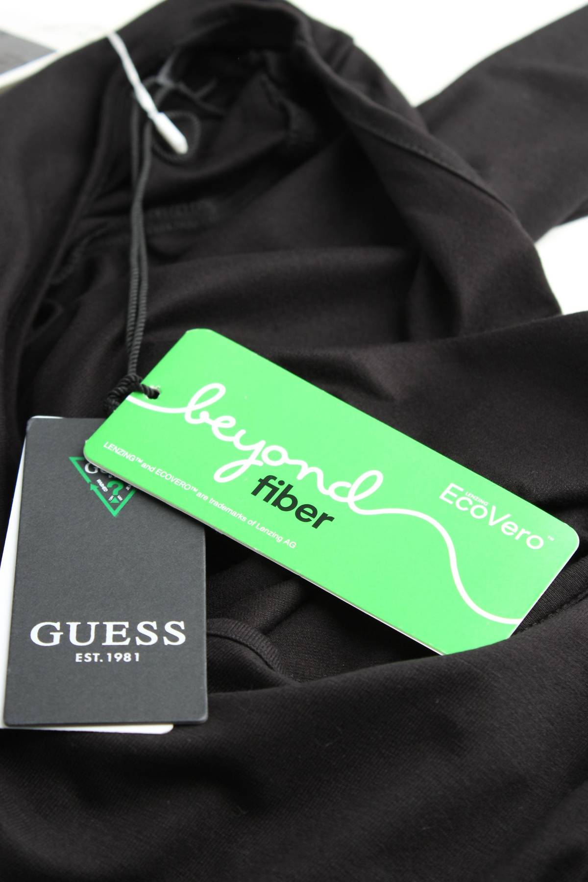 Дамска блуза-боди Guess3