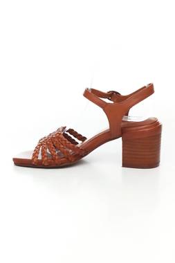 Σανδάλια Caramelo2 - Contourshop.gr Σανδάλια Caramelo2