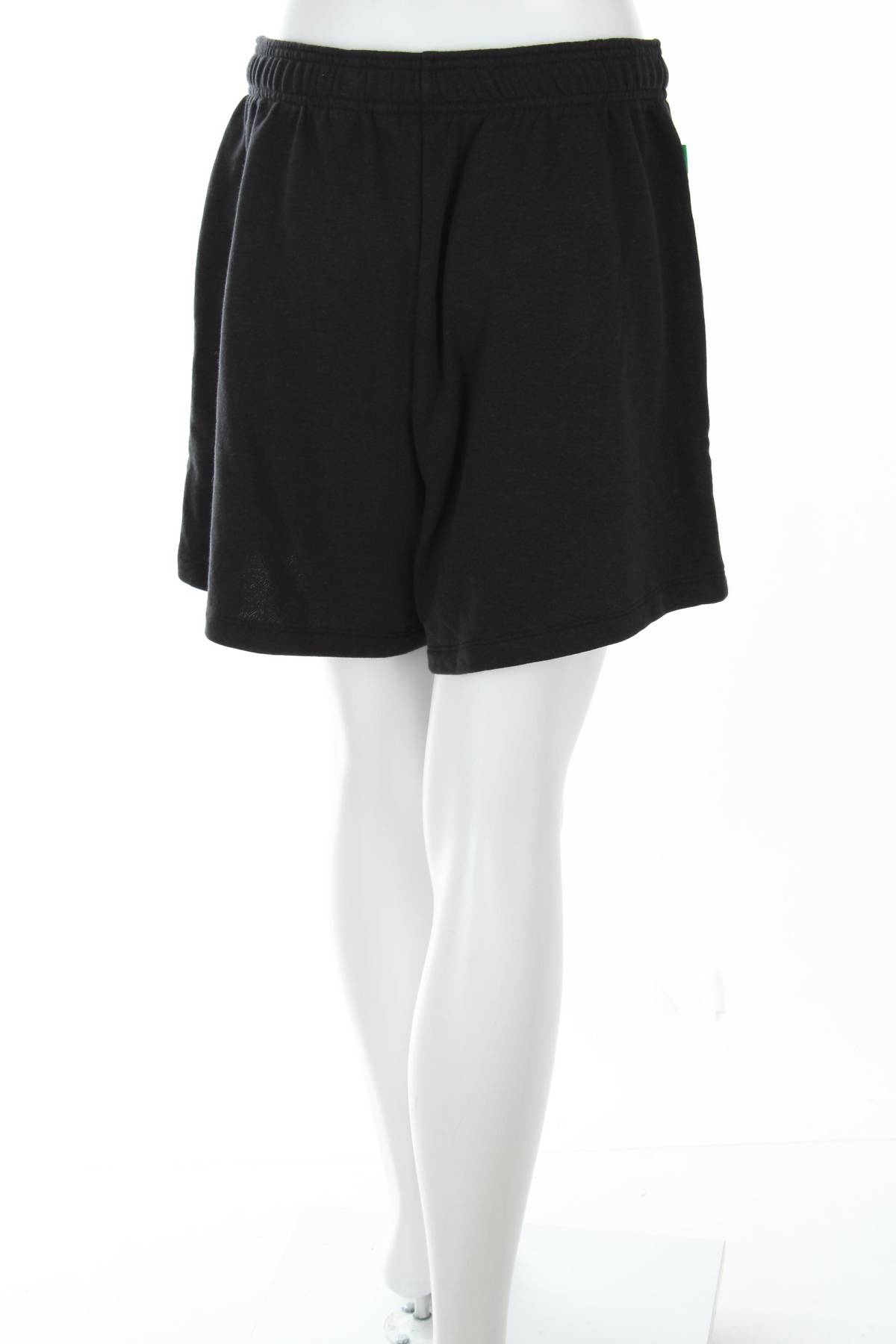 Γυναικεία σορτς Adidas Originals2