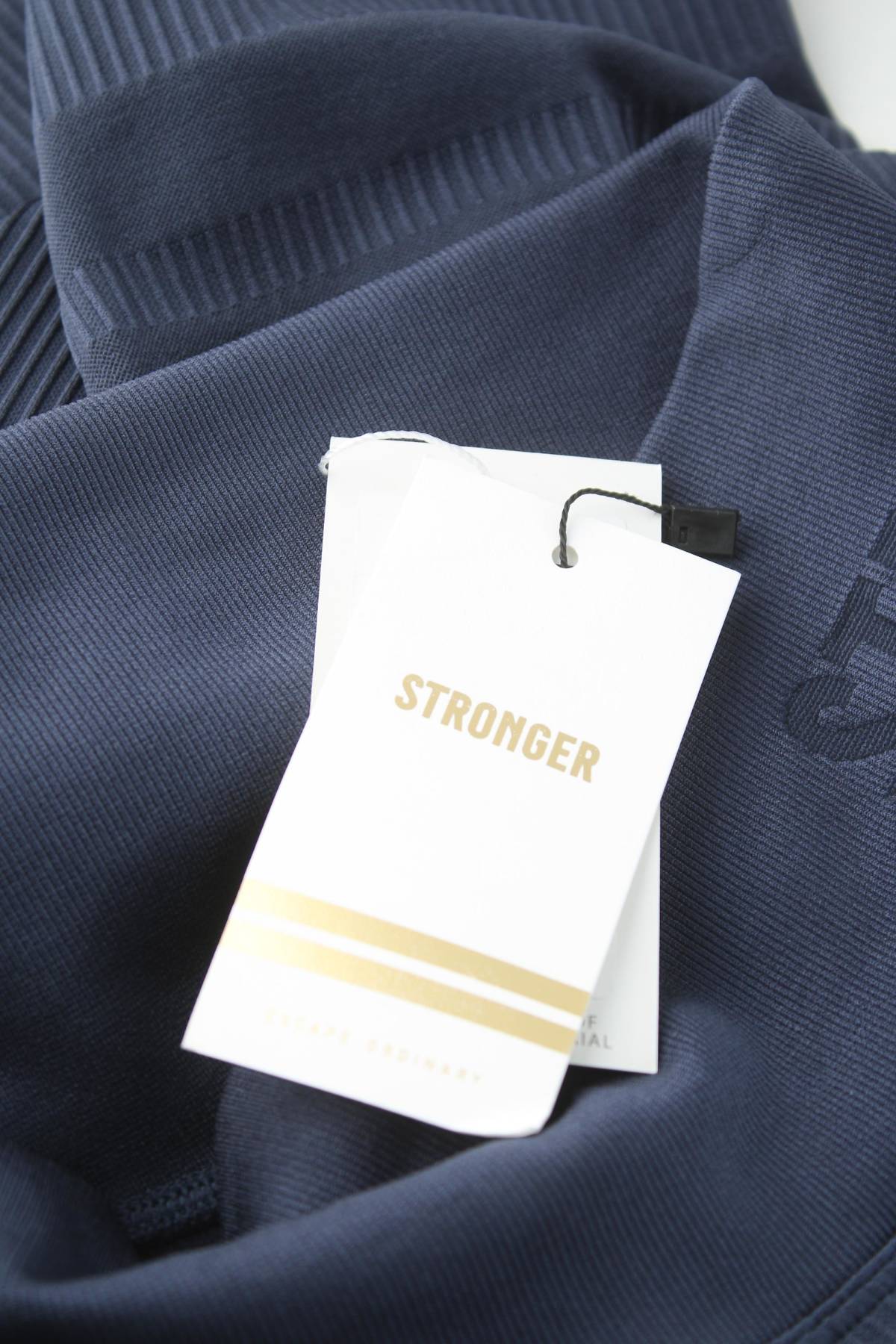 Дамски спортен клин Stronger3