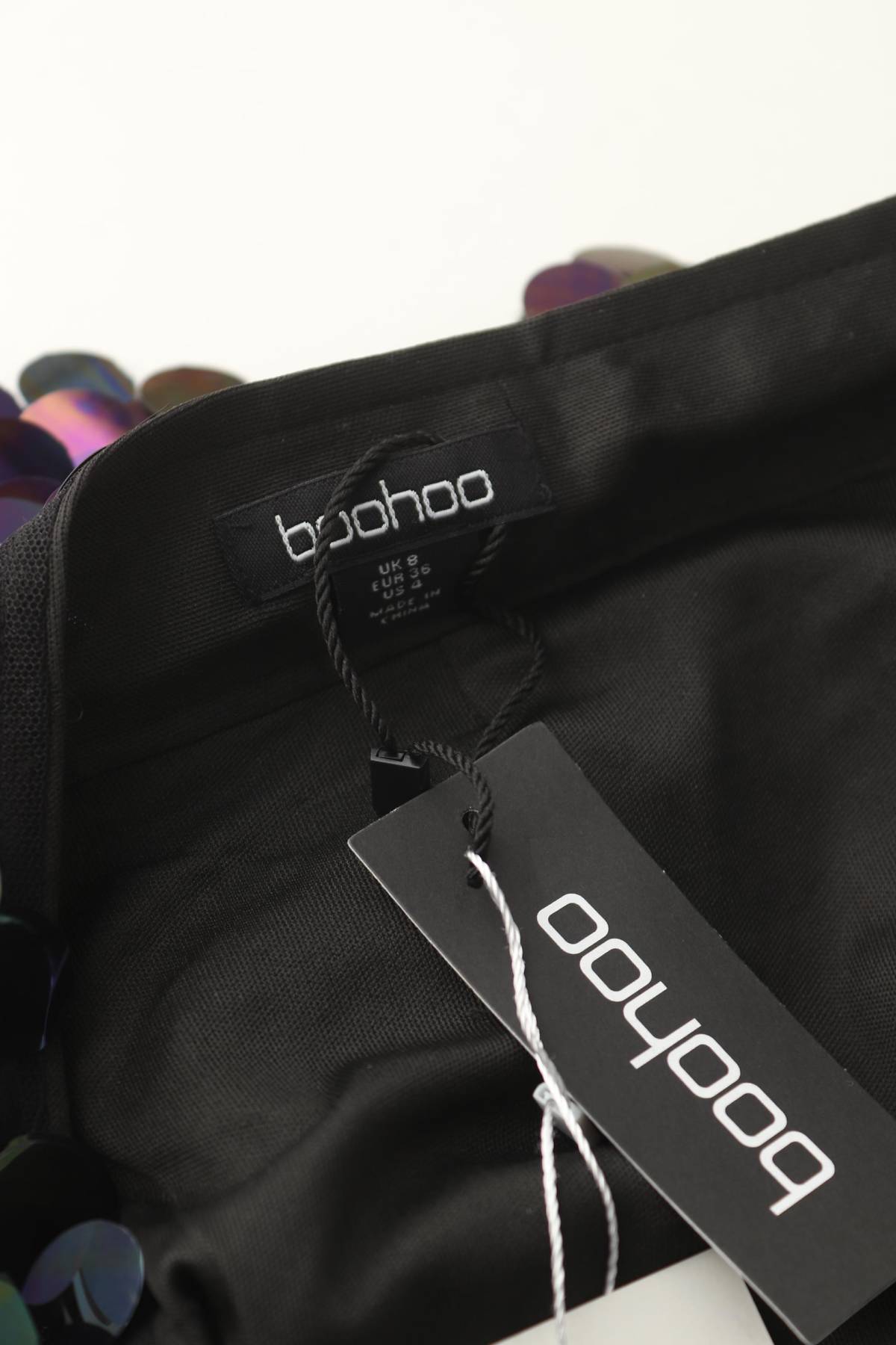 Γυναικείο σορτσάκι Boohoo3 - Contourshop.gr Γυναικείο σορτσάκι Boohoo3