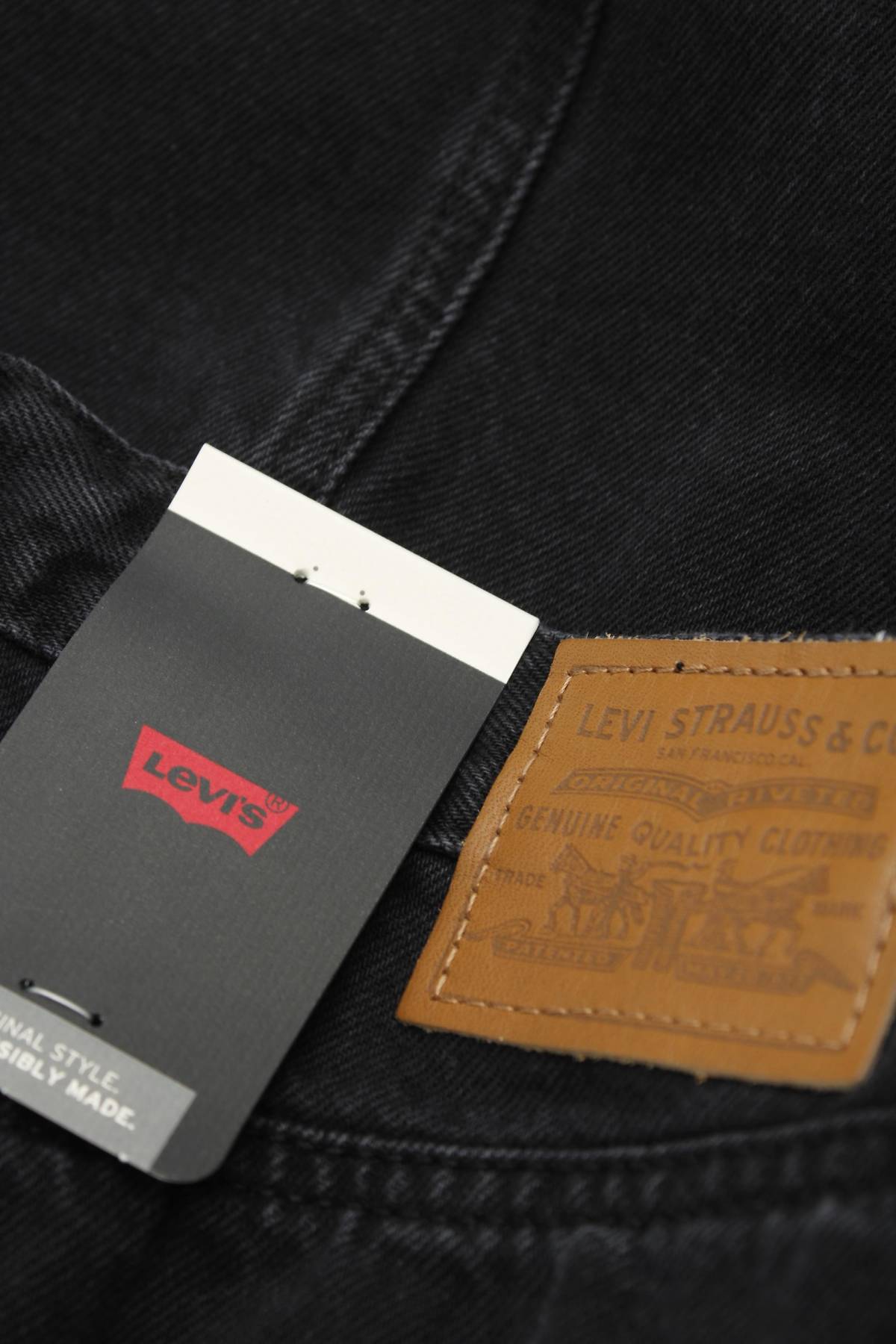 Φούστα Levi's3
