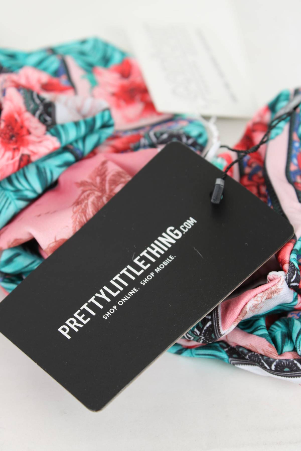 Бански горнище Pretty Little Thing3 - Contour.bg Бански горнище Pretty Little Thing3