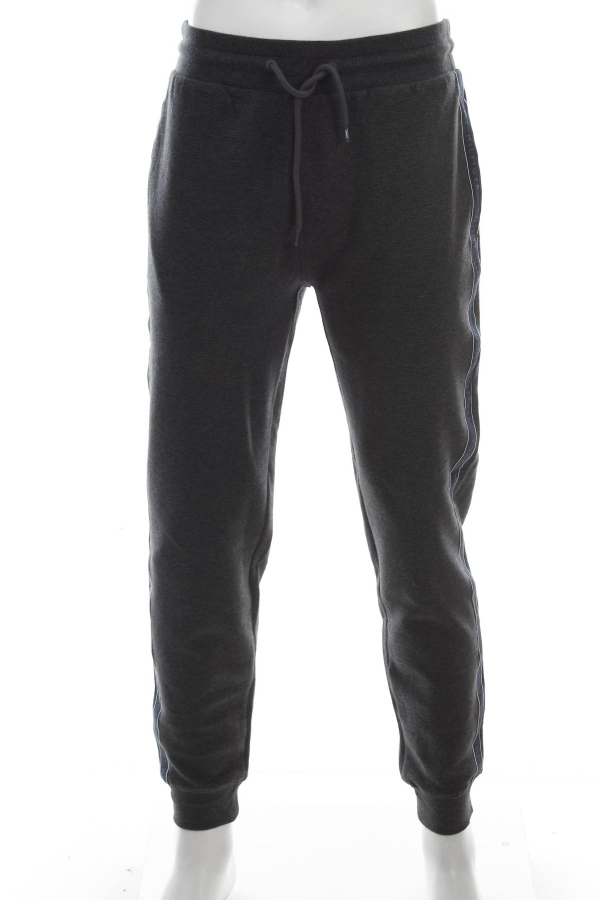 Мъжко спортно долнище Tommy Hilfiger1 - Contour.bg Мъжко спортно долнище Tommy Hilfiger1