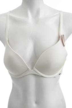 Сутиен Hunkemoller1