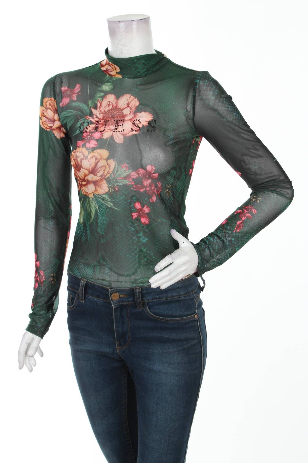 Γυναικεία μπλούζα-κορμάκι Guess1