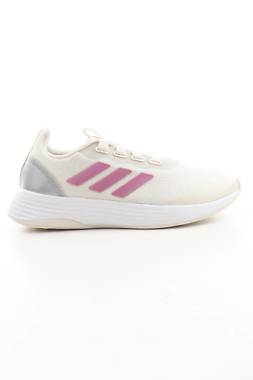 Αθλητικά παπούτσια Adidas1