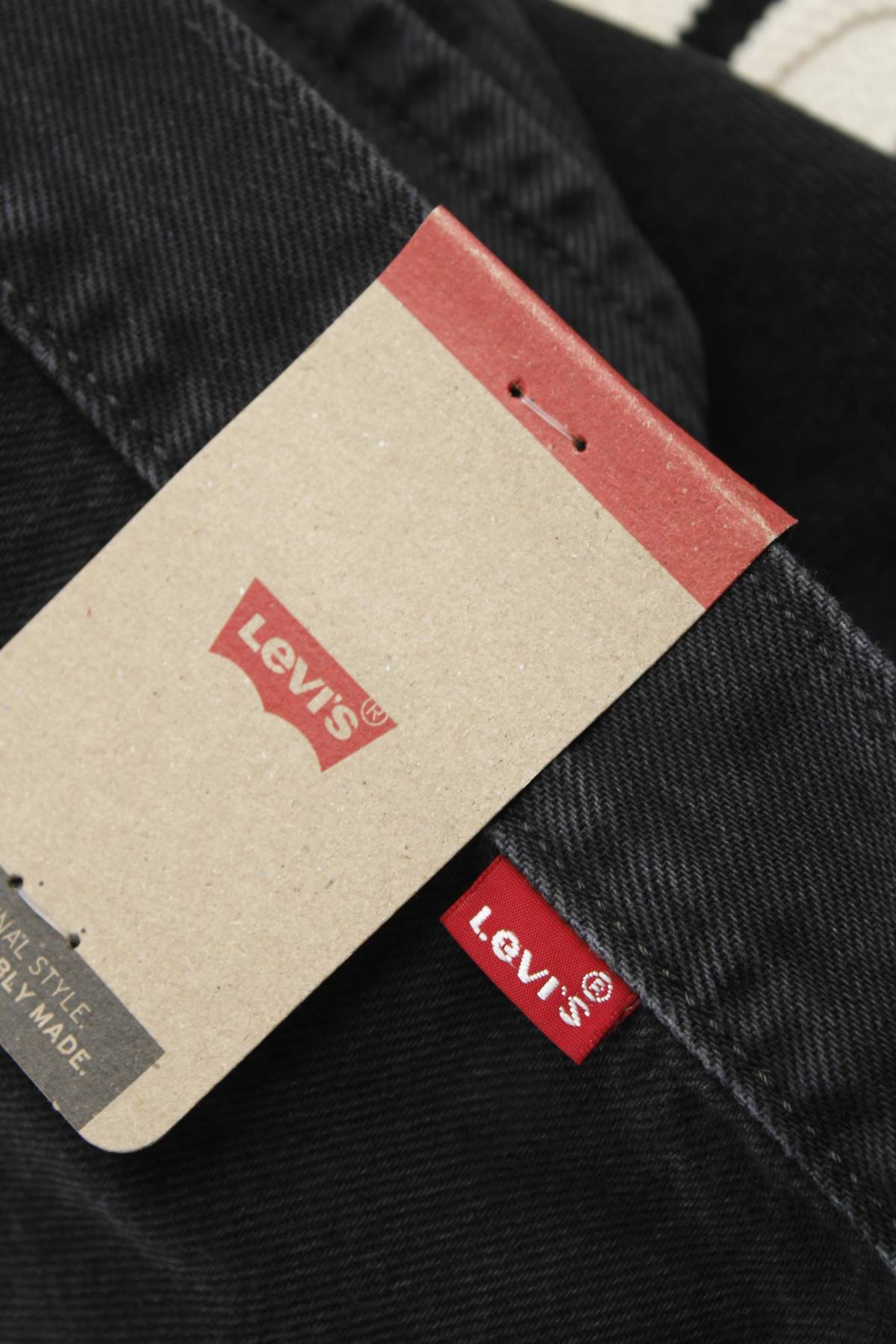 Пола Levi's3 - Contour.bg Пола Levi's3