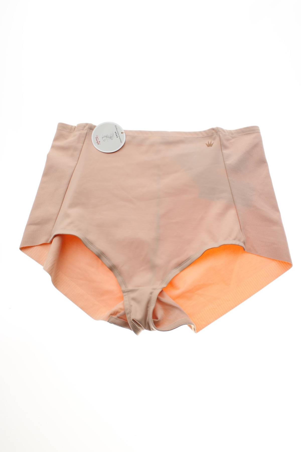 Стягащо бельо Triumph1