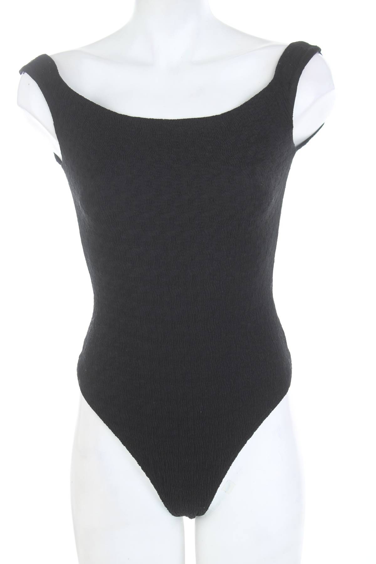 Цял бански Bershka1