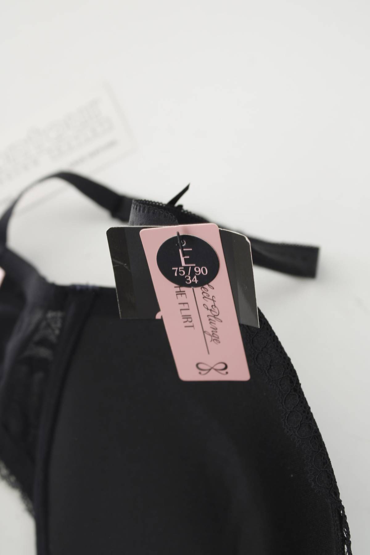 Сутиен Hunkemoller3 - Contour.bg Сутиен Hunkemoller3