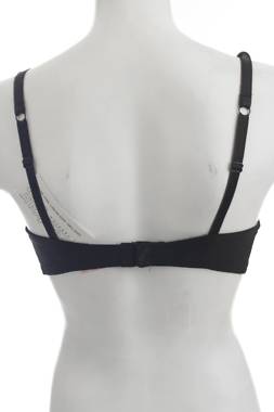 Сутиен Hunkemoller2