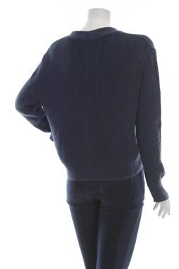 Дамска жилетка Guess2