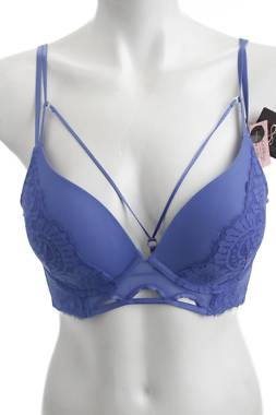 Сутиен Hunkemoller1