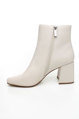 Дамски боти Steve Madden2 - Contour.bg Дамски боти Steve Madden2
