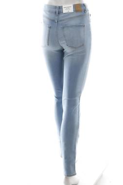 Дамски дънки C&A2