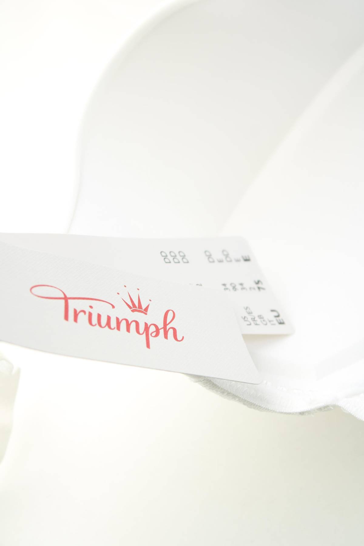 Сутиен Triumph3 - Contour.bg Сутиен Triumph3