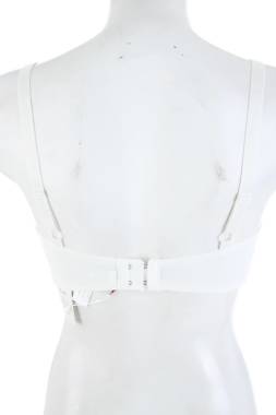 Сутиен Triumph2 - Contour.bg Сутиен Triumph2