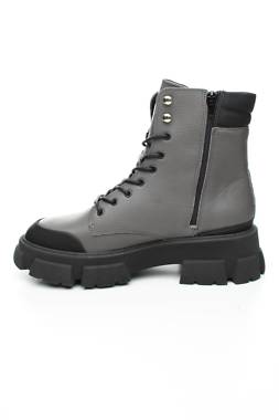 Дамски боти Steve Madden2