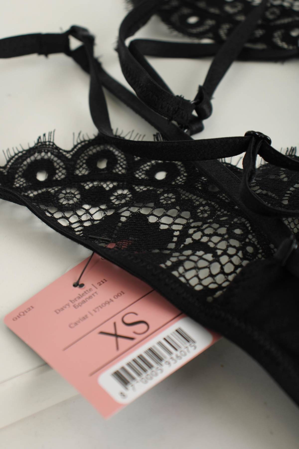 Сутиен Hunkemoller3