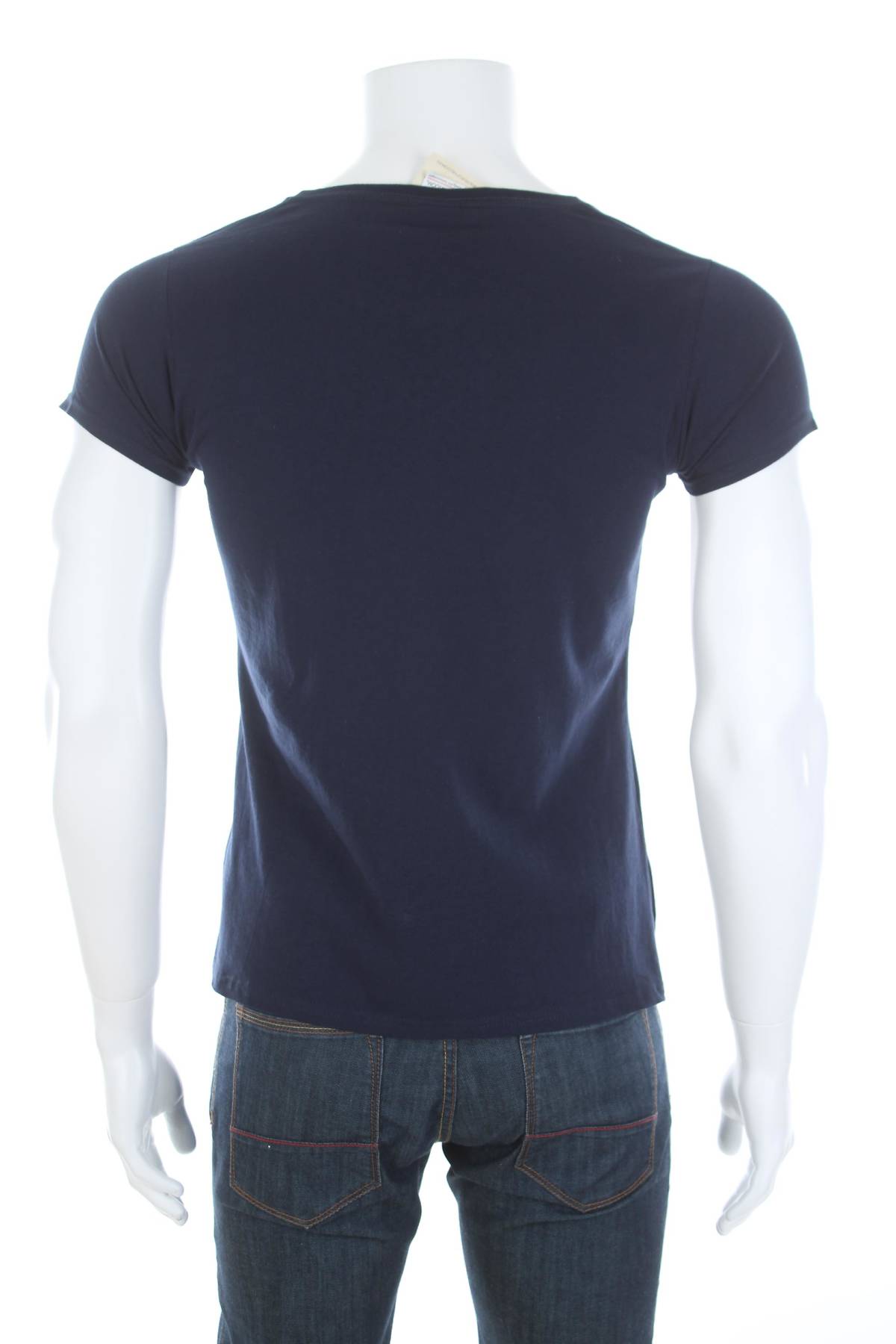 Мъжка тениска Fruit Of The Loom2 - Contour.bg Мъжка тениска Fruit Of The Loom2