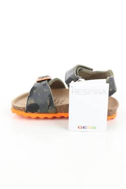 Детски сандали Geox2