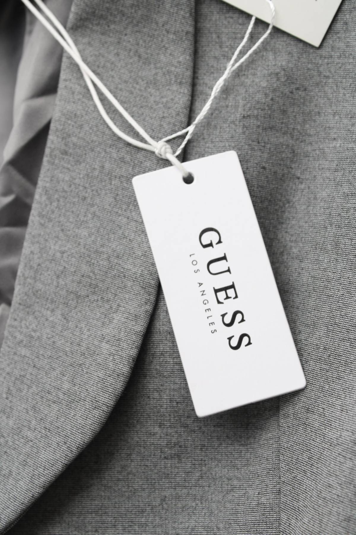 Дамско сако Guess3 - Contour.bg Дамско сако Guess3