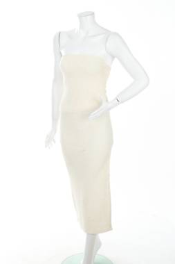 Φορέματα Bershka1