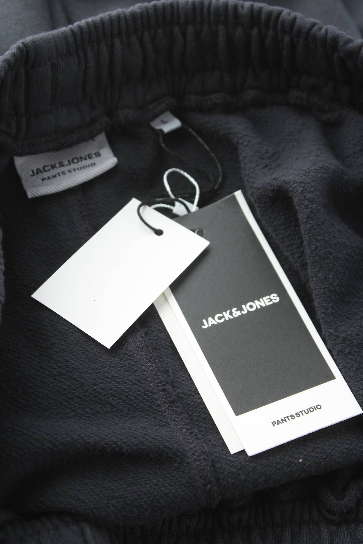 Ανδρικό σορτσάκι Jack & Jones3 - Contourshop.gr Ανδρικό σορτσάκι Jack & Jones3