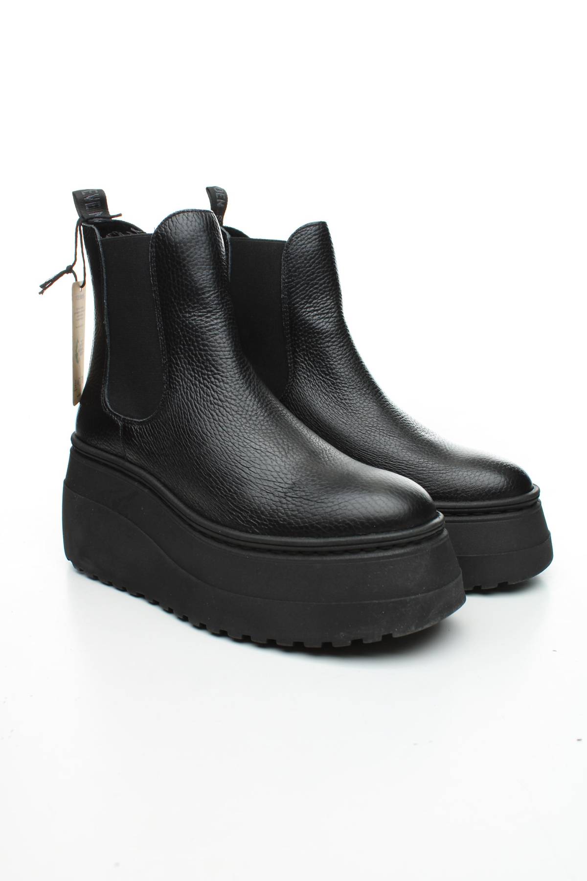 Γυναικεία μποτάκια Steve Madden3
