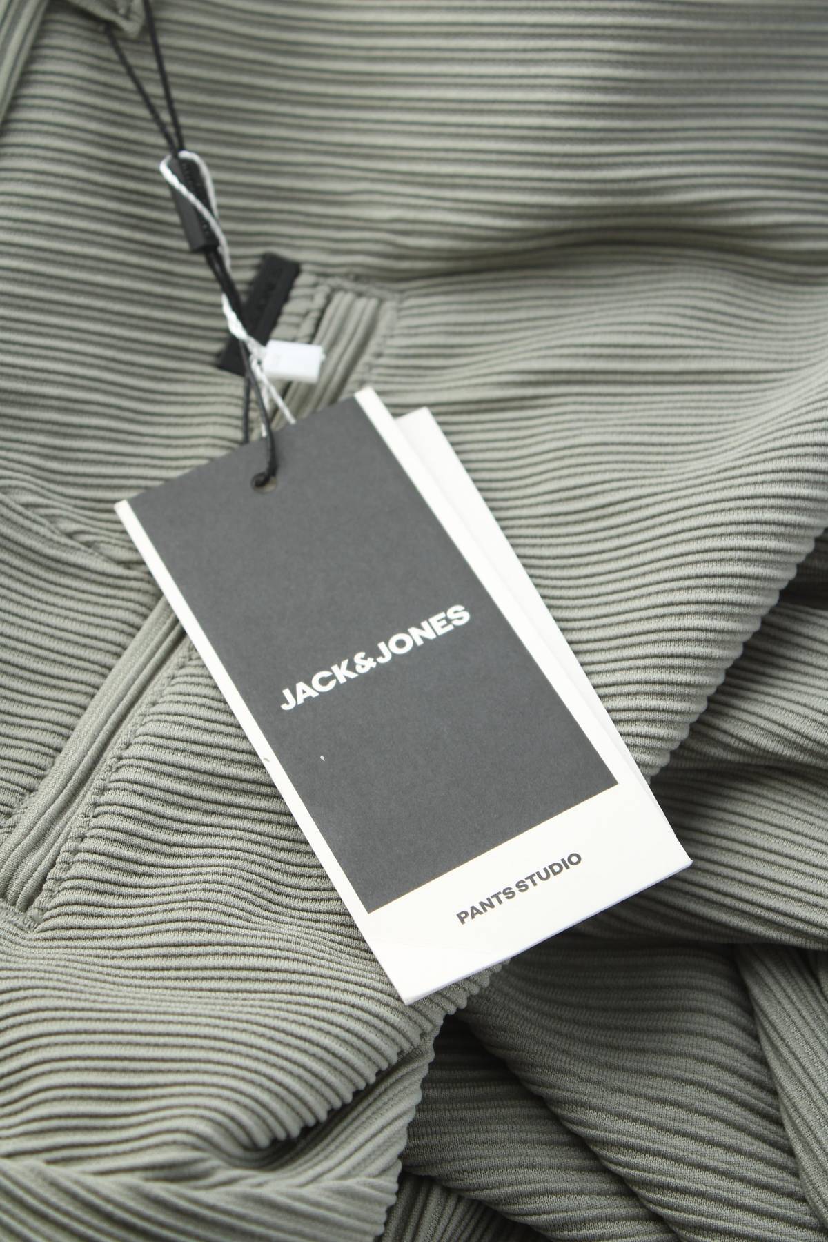 Ανδρικό σορτσάκι Jack & Jones3