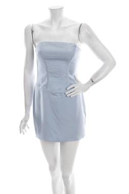 Φορέματα Boohoo1