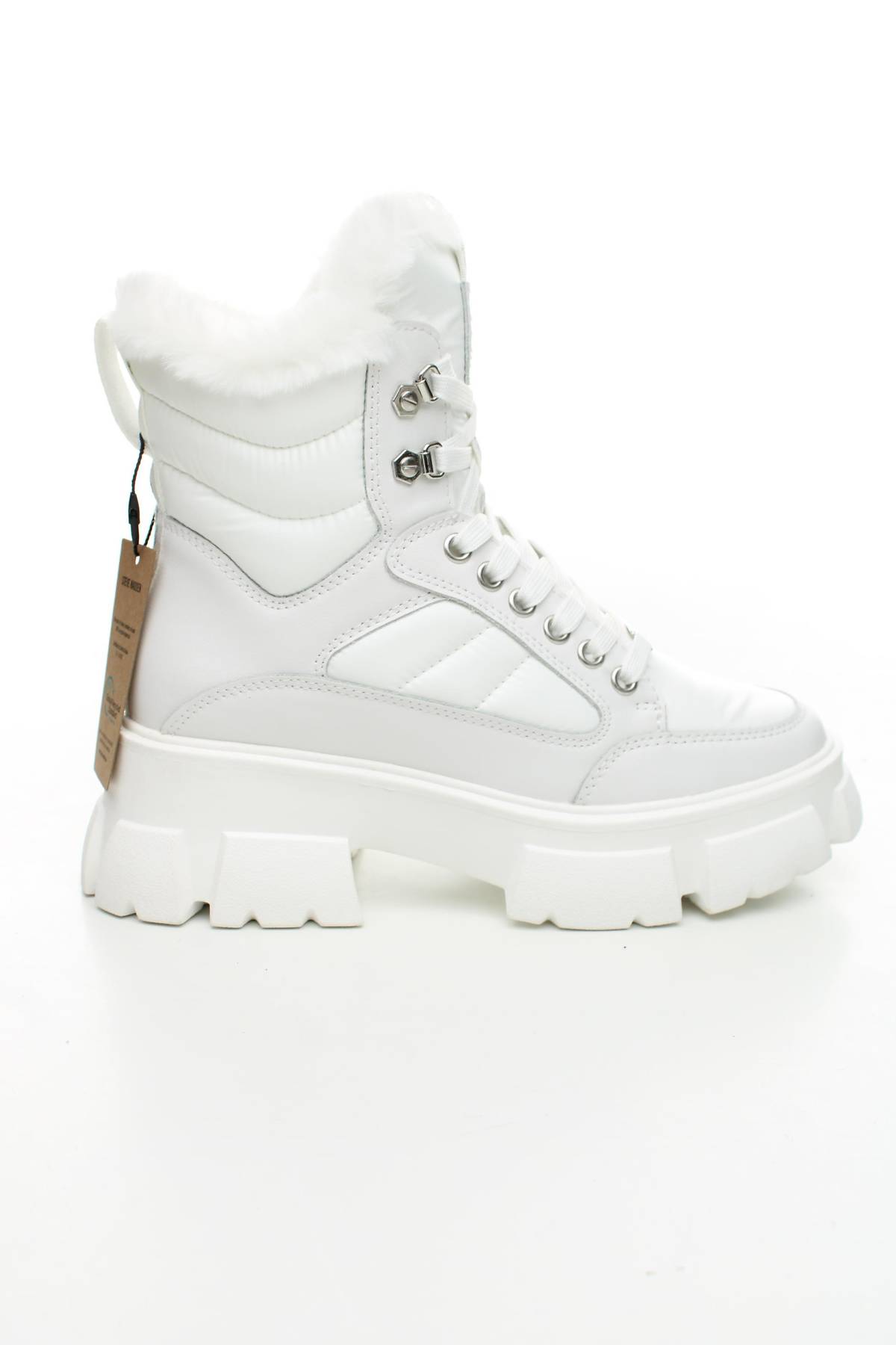 Γυναικεία μποτάκια Steve Madden1