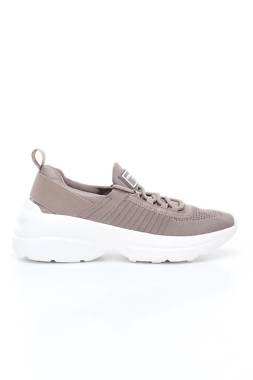 Дамски обувки Kendall + Kylie1 - Contour.bg Дамски обувки Kendall + Kylie1